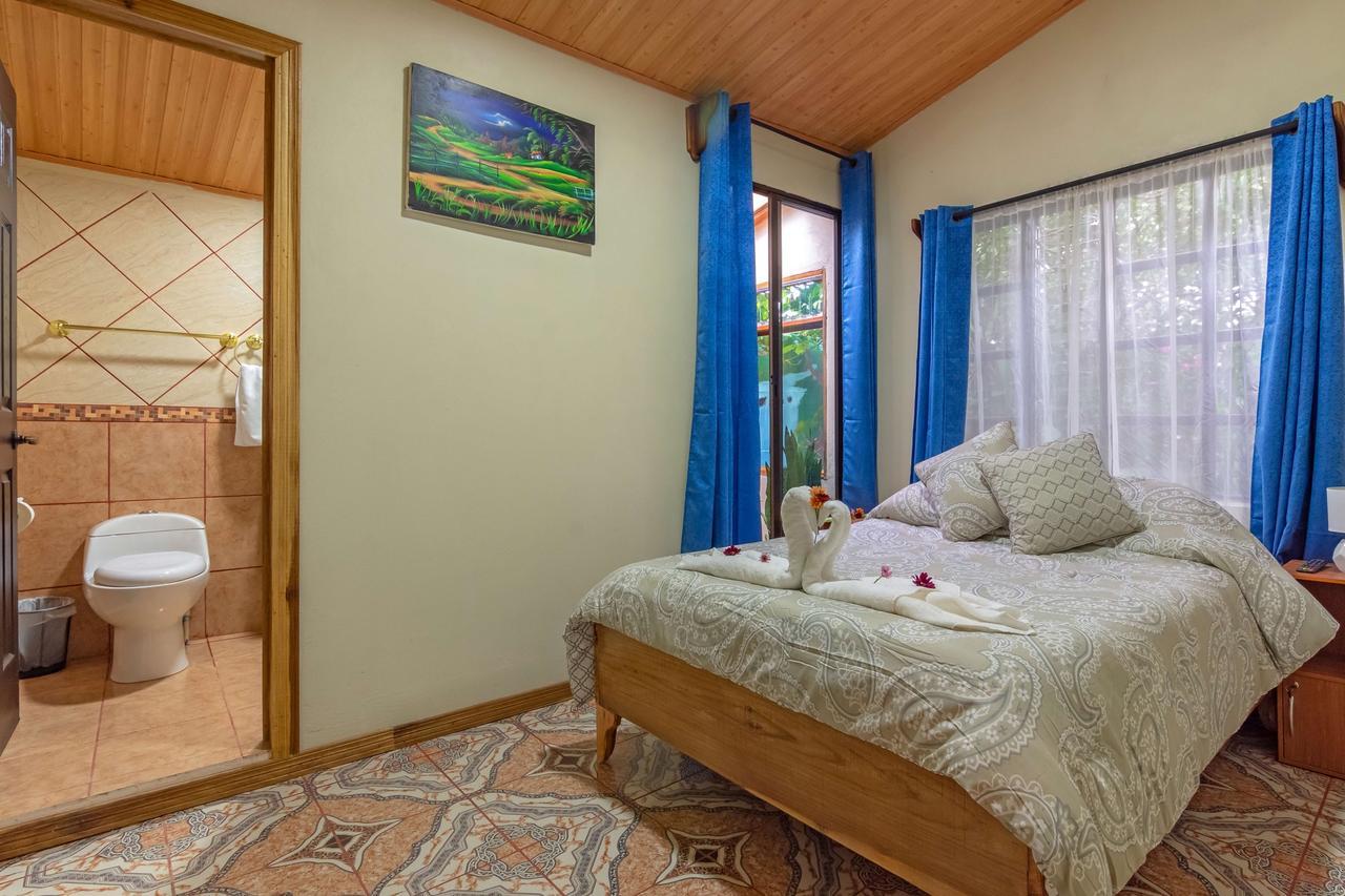 Monte Fresco Hostel Boutique Puntarenas Exterior photo