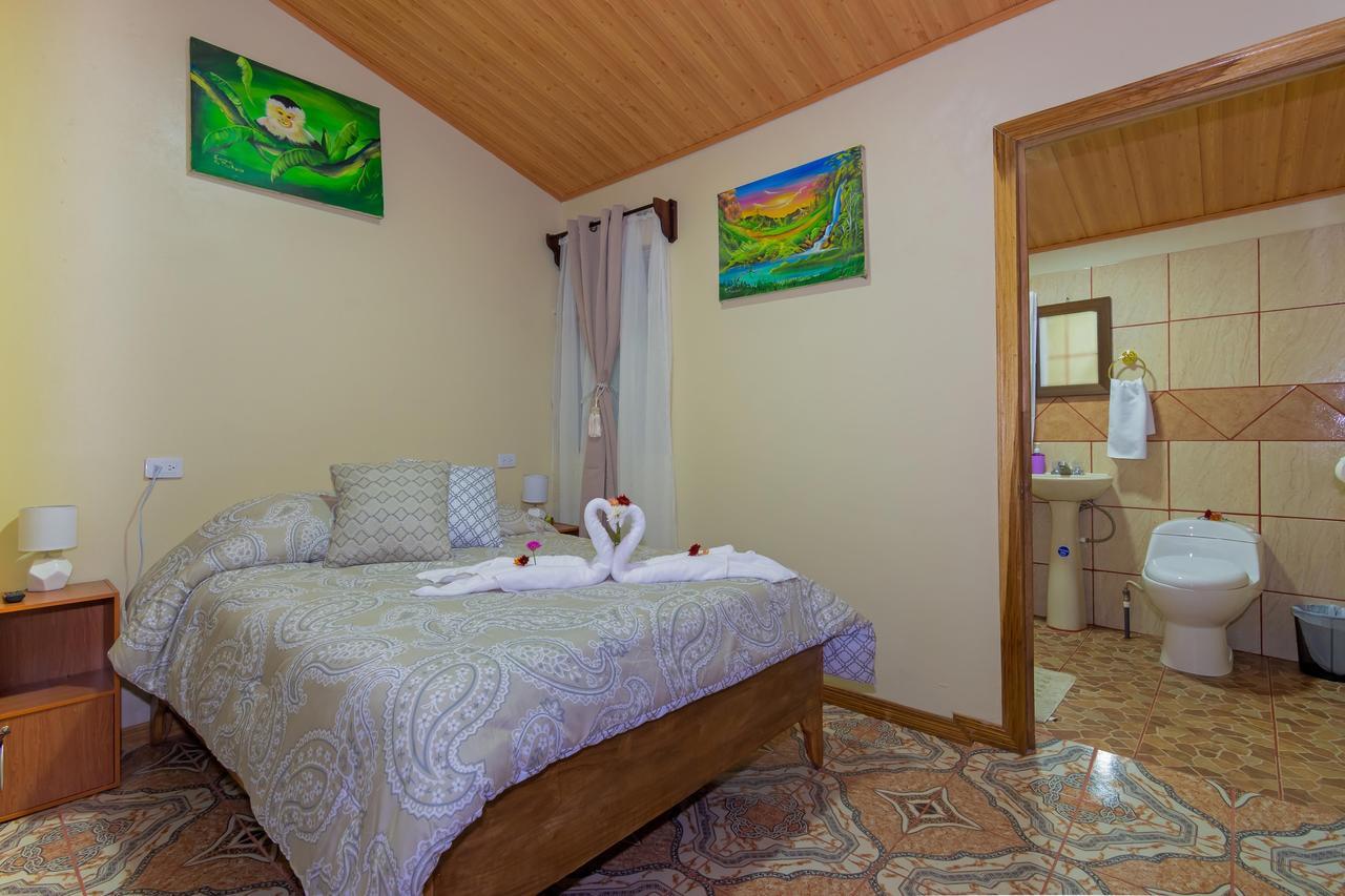 Monte Fresco Hostel Boutique Puntarenas Exterior photo