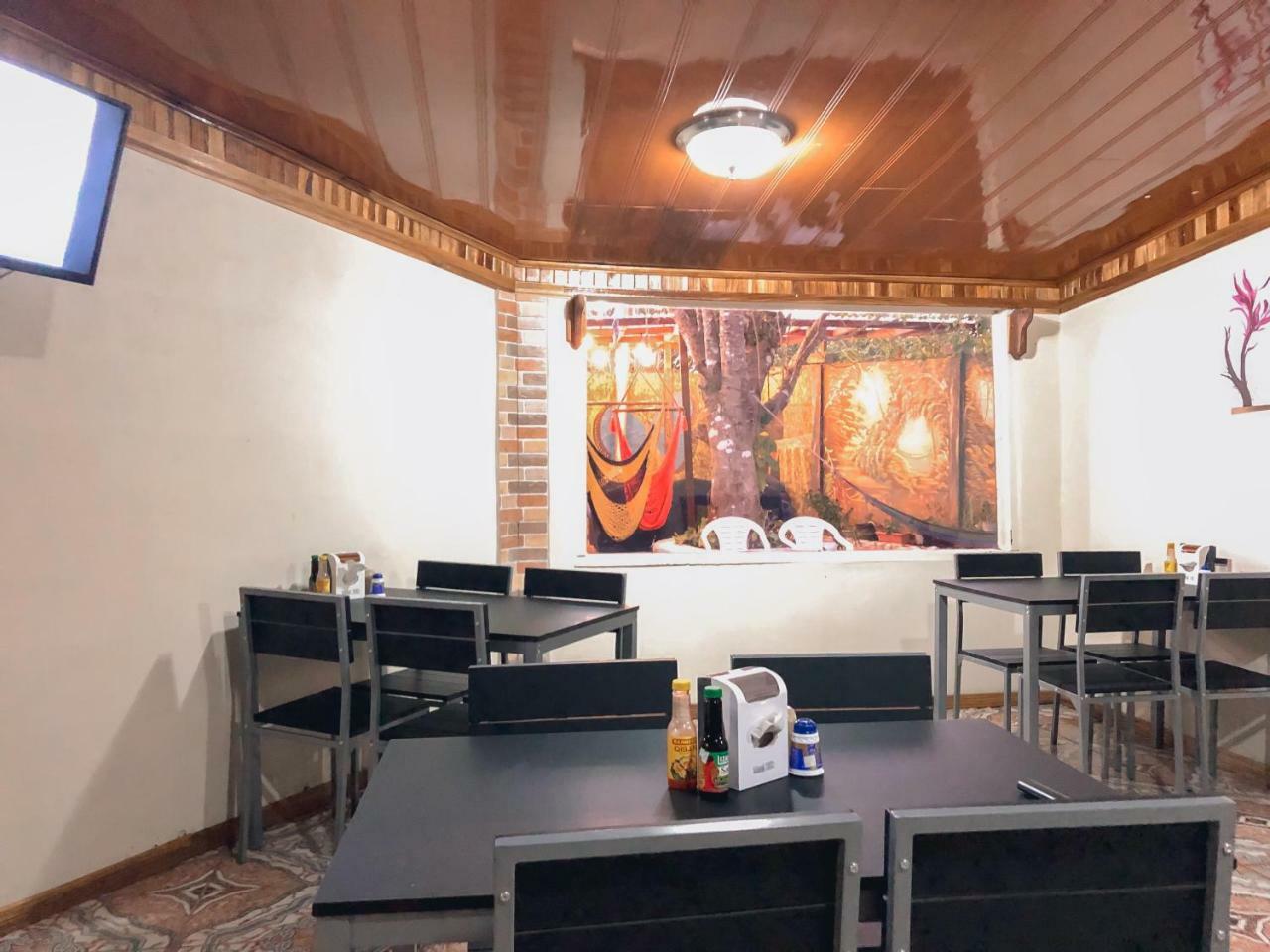 Monte Fresco Hostel Boutique Puntarenas Exterior photo